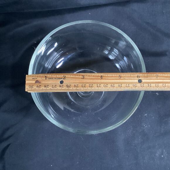 Beautiful Glass Cheese Bell Dome with Handle - Picture 3 of 3